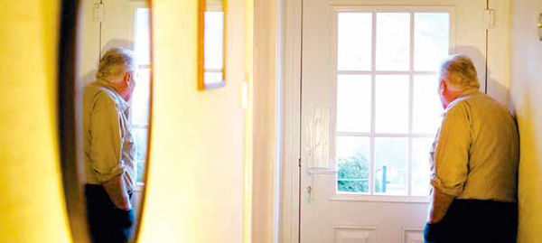 تامین اجتماعی در لبه پرتگاه تامین اجتماعی در لبه پرتگاه