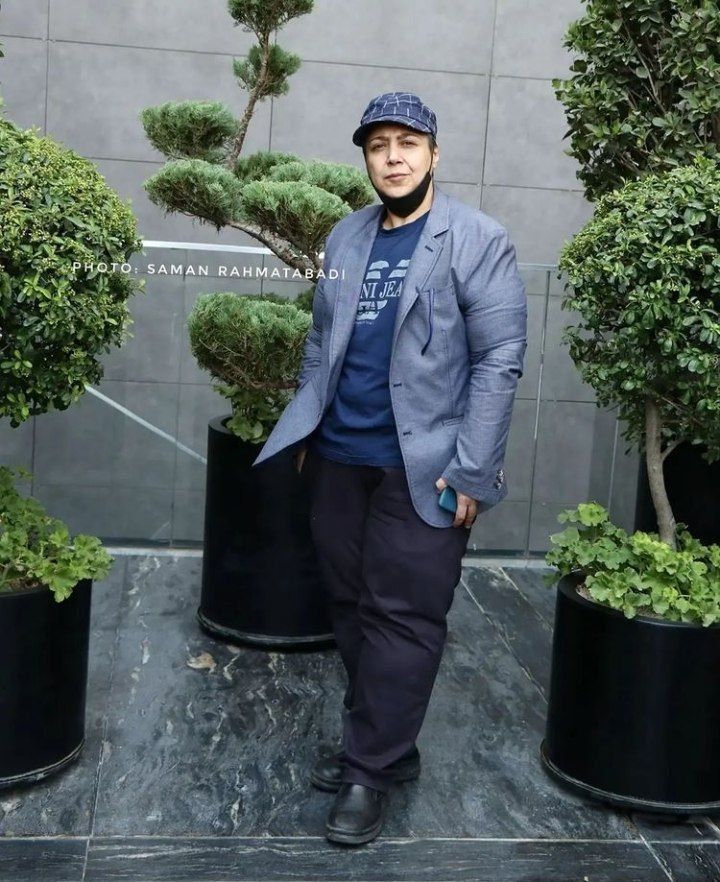 اولین حضور مازیار لرستانی با پوشش مردانه در یک مراسم رسمی + عکس اولین حضور مازیار لرستانی با پوشش مردانه در یک مراسم رسمی + عکس