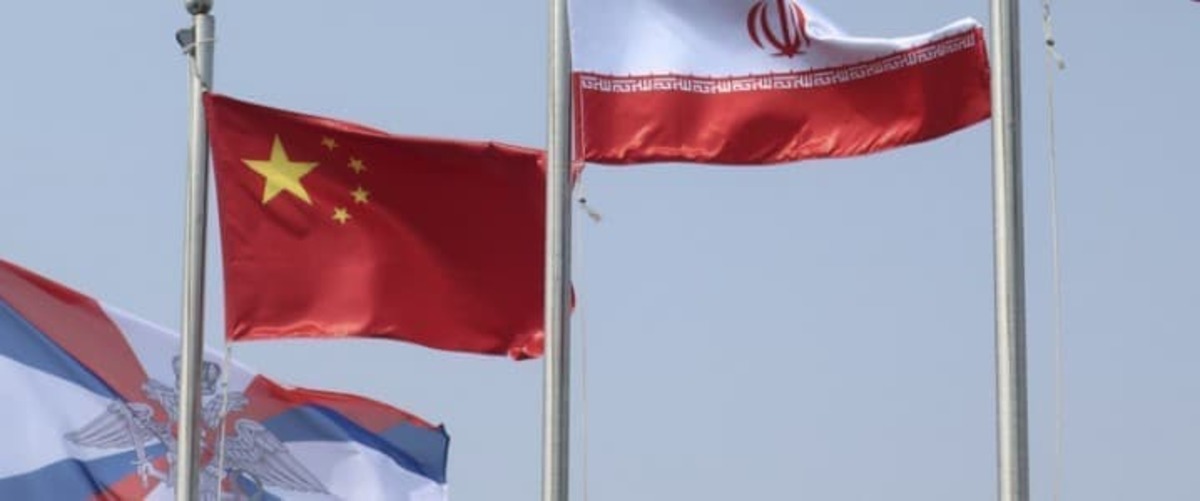 تشدید رقابت ایران و روسیه بر سر فروش نفت به چین تشدید رقابت ایران و روسیه بر سر فروش نفت به چین