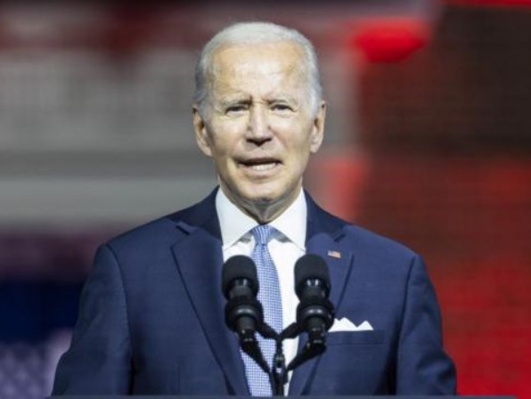 بایدن: ایالات متحده دسترسی ایرانیان به اینترنت را آسانتر میکند / دسترسی بیشتر به پلتفرمها و سرویسهای امن و خارجی تسهیل میشود بایدن: ایالات متحده دسترسی ایرانیان به اینترنت را آسانتر میکند / دسترسی بیشتر به پلتفرمها و سرویسهای امن و خارجی تسهیل میشود