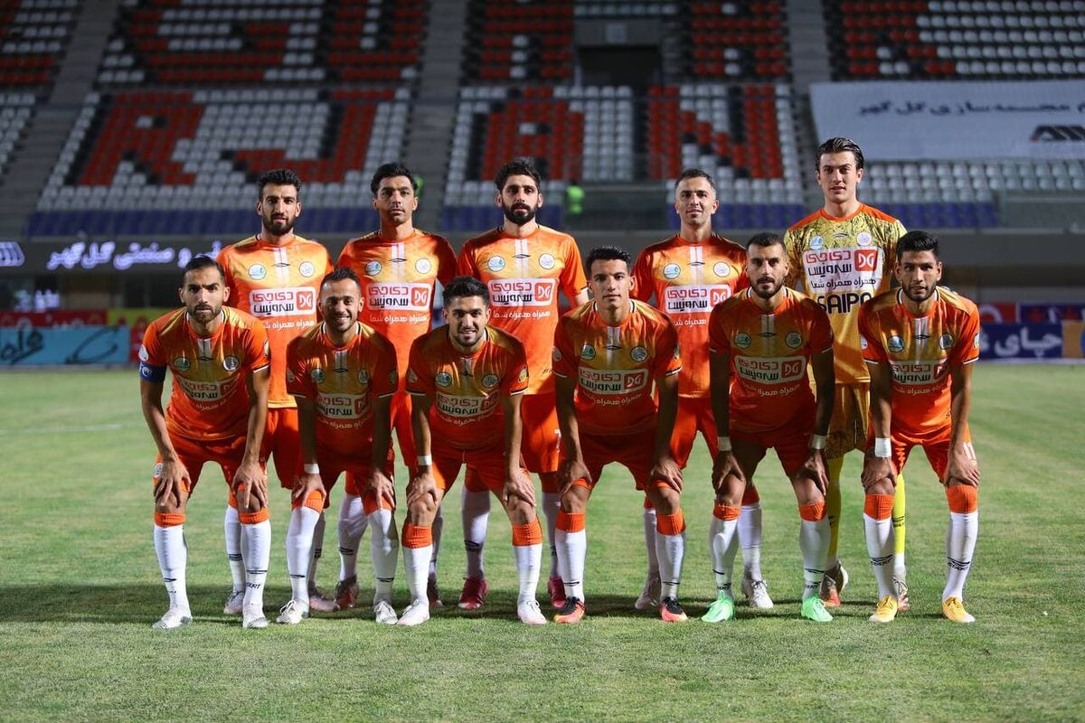 اعضای این تیم نقره داغ شدند اعضای این تیم نقره داغ شدند