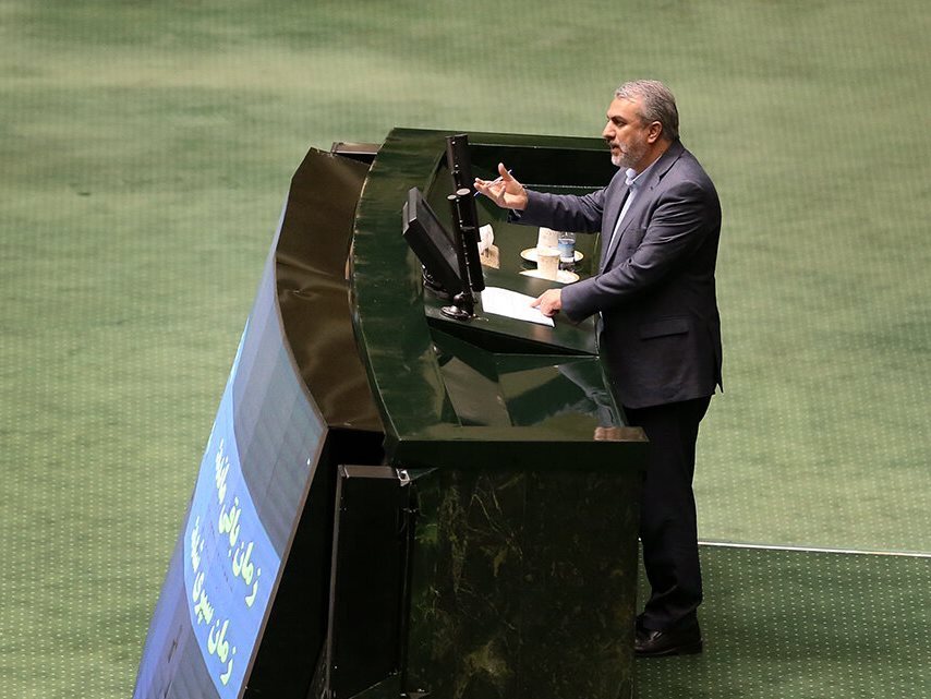 فاطمی امین در جلسه استیضاح: رییسی اسطوره مبارزه با فساد است؛ من هم نخستین مدعی مبارزه با فساد در دولت هستم فاطمی امین در جلسه استیضاح: رییسی اسطوره مبارزه با فساد است؛ من هم نخستین مدعی مبارزه با فساد در دولت هستم