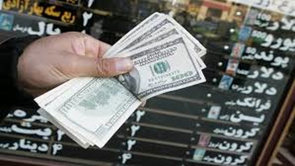 ماجرای صف دلار چیست؟ ماجرای صف دلار چیست؟