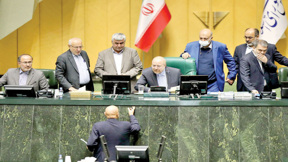 احضار دولت به مجلس احضار دولت به مجلس