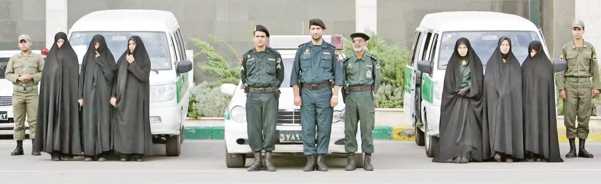 چرا گشت ارشاد آمد؟/ چگونه تعطیل شد؟ / بعد از آن چه خواهد شد؟ چرا گشت ارشاد آمد؟/ چگونه تعطیل شد؟ / بعد از آن چه خواهد شد؟