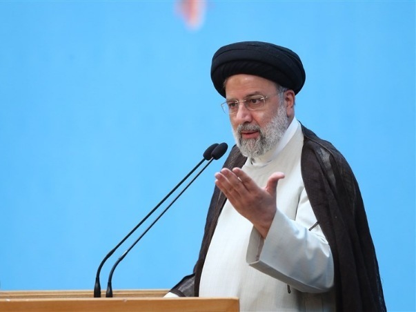 رئیسی: آقایان به ما میگویند ممکن است در مورد وعده مسکن خلف وعده کنید؟ هرگز! در این دولت هرگز چیزی را از مردم نخواهیم پوشاند رئیسی: آقایان به ما میگویند ممکن است در مورد وعده مسکن خلف وعده کنید؟ هرگز! در این دولت هرگز چیزی را از مردم نخواهیم پوشاند