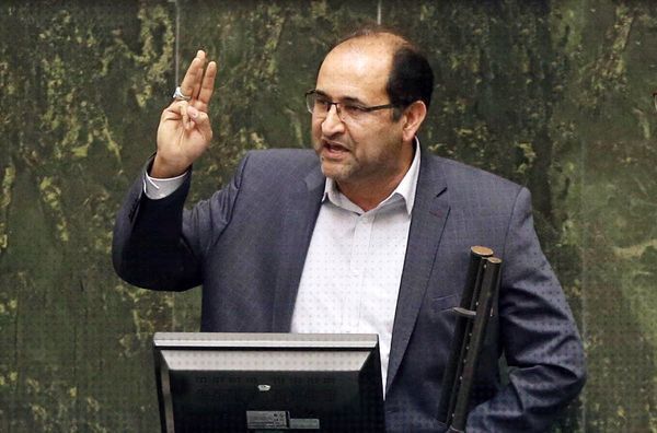 سران قوا به جای حل مشکل، غرب و شرق را نفرین میکنند سران قوا به جای حل مشکل، غرب و شرق را نفرین میکنند