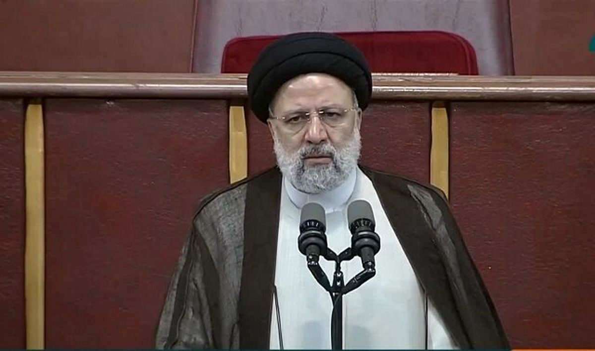 رئیسی: حضور سرزده در ادارات رضایت عمومی را در پی خواهد داشت رئیسی: حضور سرزده در ادارات رضایت عمومی را در پی خواهد داشت