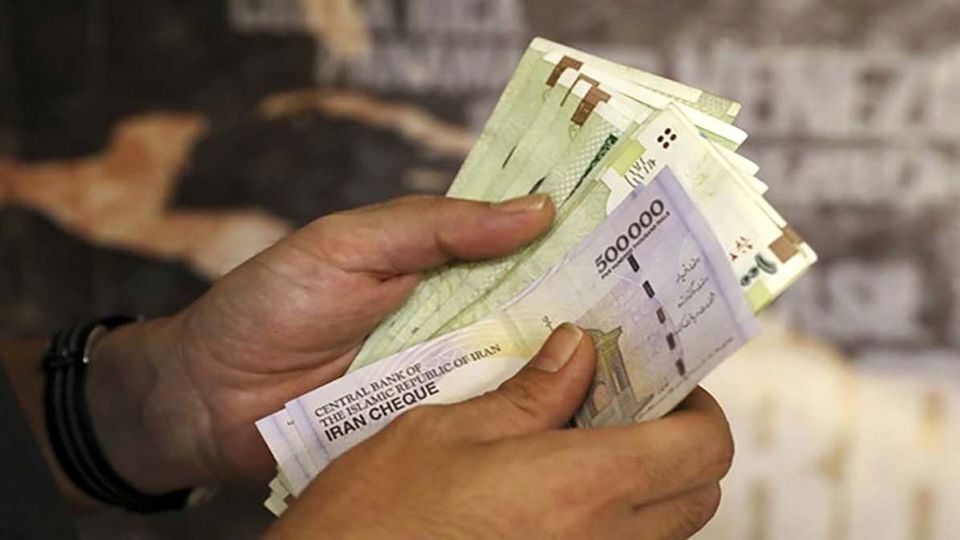 احتمال «تغییر» غافلگیرکننده در حقوق کارمندان