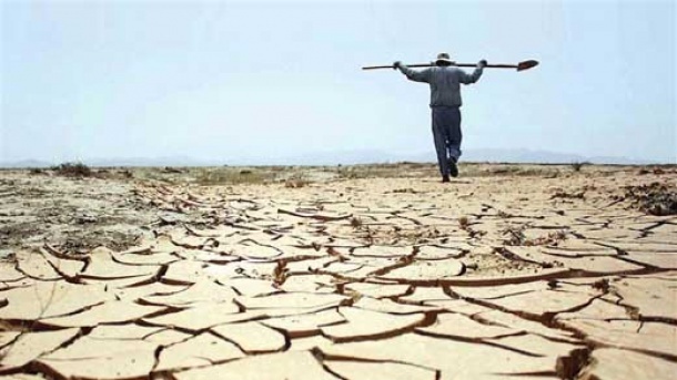 چشم‌ها به سوی آسمان