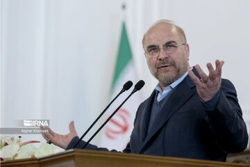 قالیباف: دست از پا خطا کنید، با موشک قدرتنمایی می کنیم /کافی است کمی جهت زاویه موشک ها را تغییر دهیم قالیباف: دست از پا خطا کنید، با موشک قدرتنمایی می کنیم /کافی است کمی جهت زاویه موشک ها را تغییر دهیم