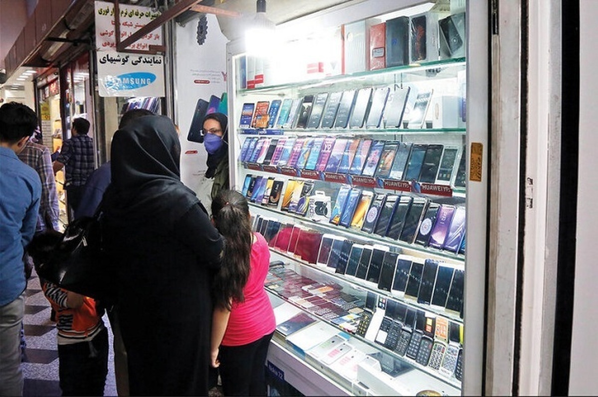 قیمت گوشیهای سامسونگ، شیائومی و آیفون امروز سهشنبه پنج دی ۱۴۰۲ قیمت گوشیهای سامسونگ، شیائومی و آیفون امروز سهشنبه پنج دی ۱۴۰۲