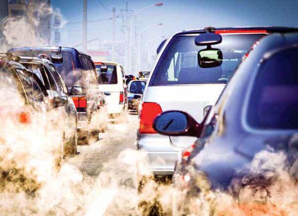 از بوی اگزوز خودروها هم میتوان متوجه بیکیفیتی بنزین شد از بوی اگزوز خودروها هم میتوان متوجه بیکیفیتی بنزین شد