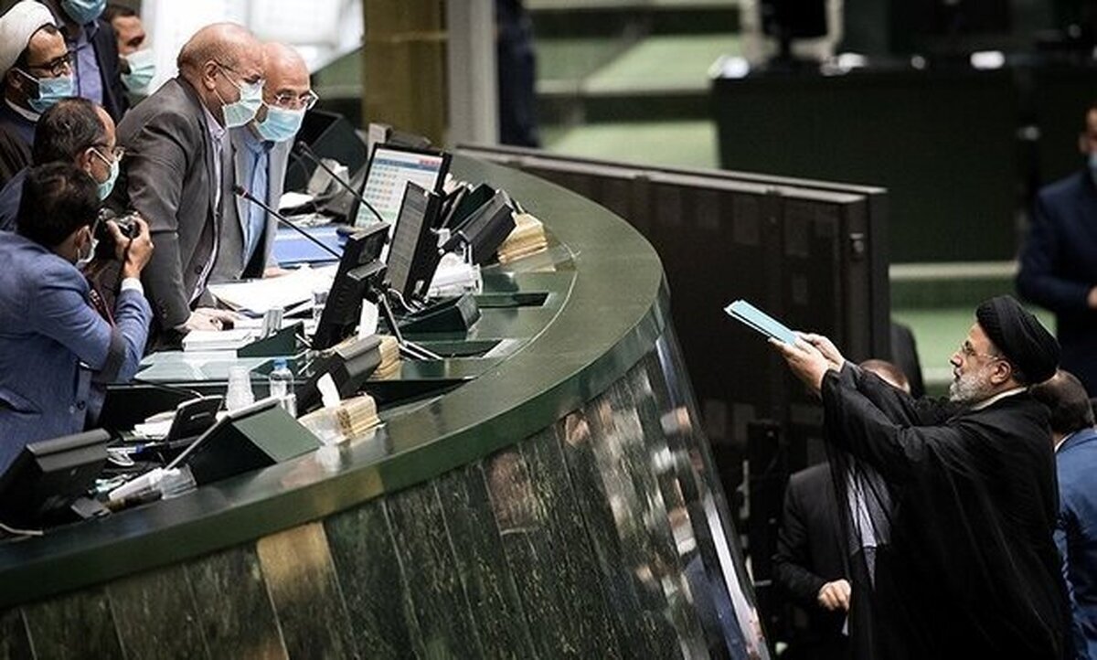 شریان، پایداری، رائفیپور، دولت و موتلفه؛ همه علیه قالیباف؛ ماجرا چیست؟ شریان، پایداری، رائفیپور، دولت و موتلفه؛ همه علیه قالیباف؛ ماجرا چیست؟