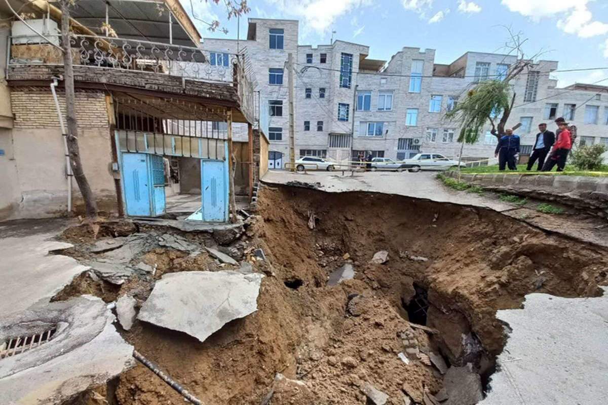 آژیر قرمز در مناطق مسکونی؛ فرونشست ترسناک در حال پیشروی آژیر قرمز در مناطق مسکونی؛ فرونشست ترسناک در حال پیشروی