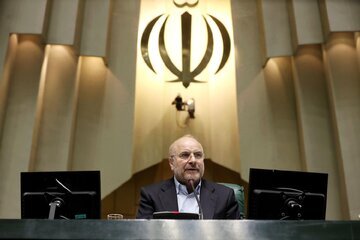 روزنامه اطلاعات خطاب به قالیباف: فرمایشات فضایی می فرمایید؟/ ببخشید که ما مردم که قدرت قانونگذاری داریم و بودجه کلان در اختیارمان است کاری نکردیم! روزنامه اطلاعات خطاب به قالیباف: فرمایشات فضایی می فرمایید؟/ ببخشید که ما مردم که قدرت قانونگذاری داریم و بودجه کلان در اختیارمان است کاری نکردیم!