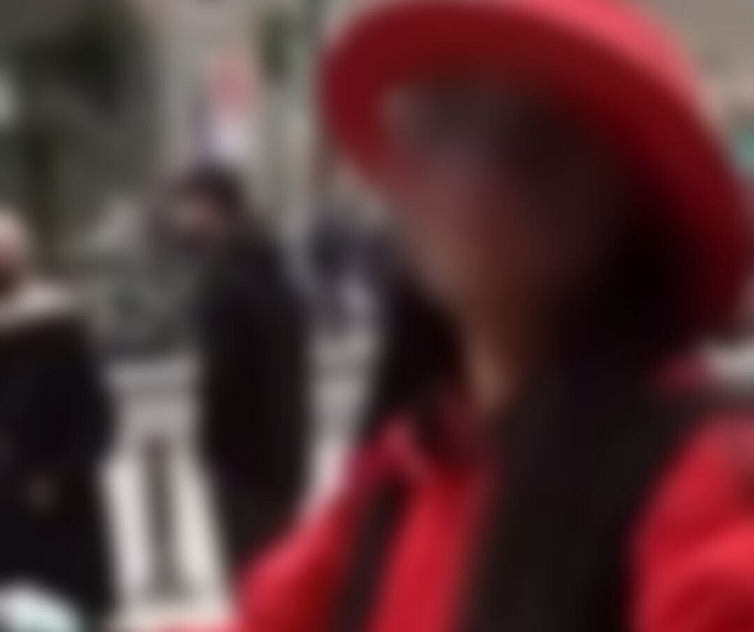 تسنیم: دو دختر که با لباس حاجی فیروز در تجریش میرقصیدند، بازداشت شدند تسنیم: دو دختر که با لباس حاجی فیروز در تجریش میرقصیدند، بازداشت شدند