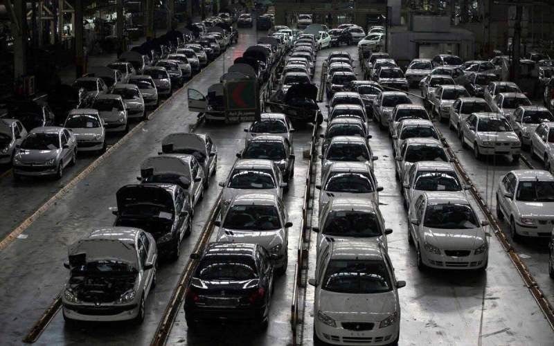 سردرگمی معامله‌گران خودرو با نوسان نرخ دلار