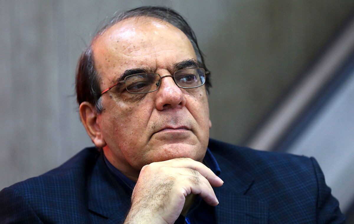 کنایه های معنادار عباس عبدی: هواپیمای اقتصادی دولت بنزین ندارد و به زودی مجبور است فرود بیاید /چرا با رأی گیری شفاف مخالفت شد؟ کنایه های معنادار عباس عبدی: هواپیمای اقتصادی دولت بنزین ندارد و به زودی مجبور است فرود بیاید /چرا با رأی گیری شفاف مخالفت شد؟