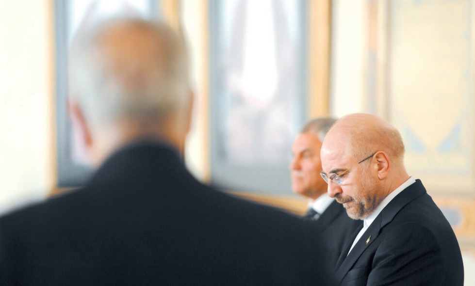 گرفتاریهای آقای رییس در سال آخر گرفتاریهای آقای رییس در سال آخر