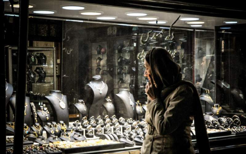 قیمت طلا رو به افزایش است یا کاهش؟ قیمت طلا رو به افزایش است یا کاهش؟