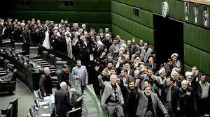 کشاکش با احمدینژاد کشاکش با احمدینژاد