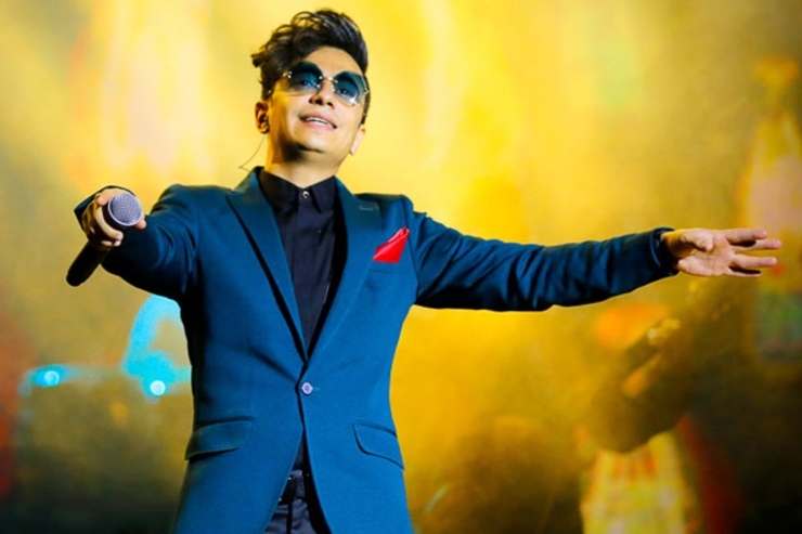 مخاطبین کنسرت محسن ابراهیم زاده: روی صحنه داشت عق میزد مخاطبین کنسرت محسن ابراهیم زاده: روی صحنه داشت عق میزد