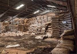 ۵۰۰۰ تن چای تاریخ گذشته در انبار بانک ملی چه می‌کند؟!