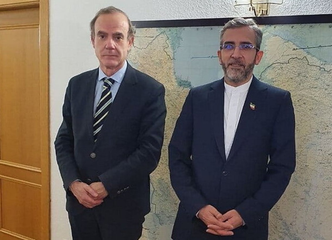 سی ان ان: مذاکرات باقری و مورا در حال نزدیک شدن به تحولات مثبت در بسیاری از موضوعات است / گفت‌وگو‌ها بر روی نکات کلیدی از جمله سطوح غنی‌سازی و همکاری ایران با آژانس متمرکز بوده / جو فعلی برای کاهش تنش مثبت است