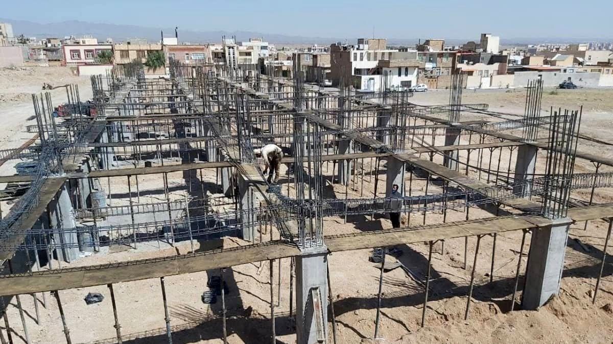 ساخت ٢ میلیون مسکن پیشکش به شعور مردم توهین نکنید! ساخت ٢ میلیون مسکن پیشکش به شعور مردم توهین نکنید!