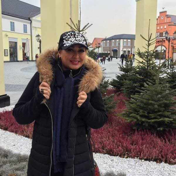 الهام حمیدی در خارج این تیپی می گردد/ عکس الهام حمیدی در خارج این تیپی می گردد/ عکس