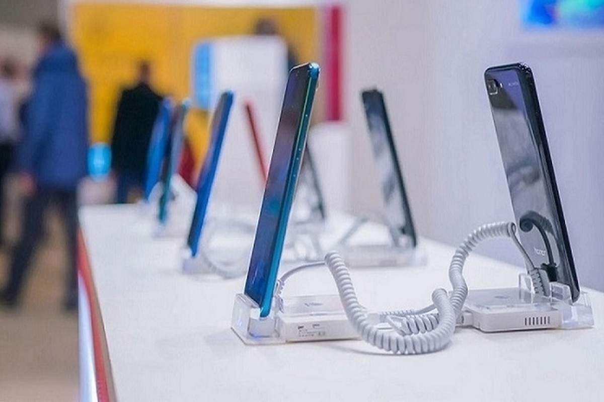 قیمت گوشیهای سامسونگ، شیائومی و آیفون امروز چهارشنبه ۱۸ مرداد ۱۴۰۲ قیمت گوشیهای سامسونگ، شیائومی و آیفون امروز چهارشنبه ۱۸ مرداد ۱۴۰۲