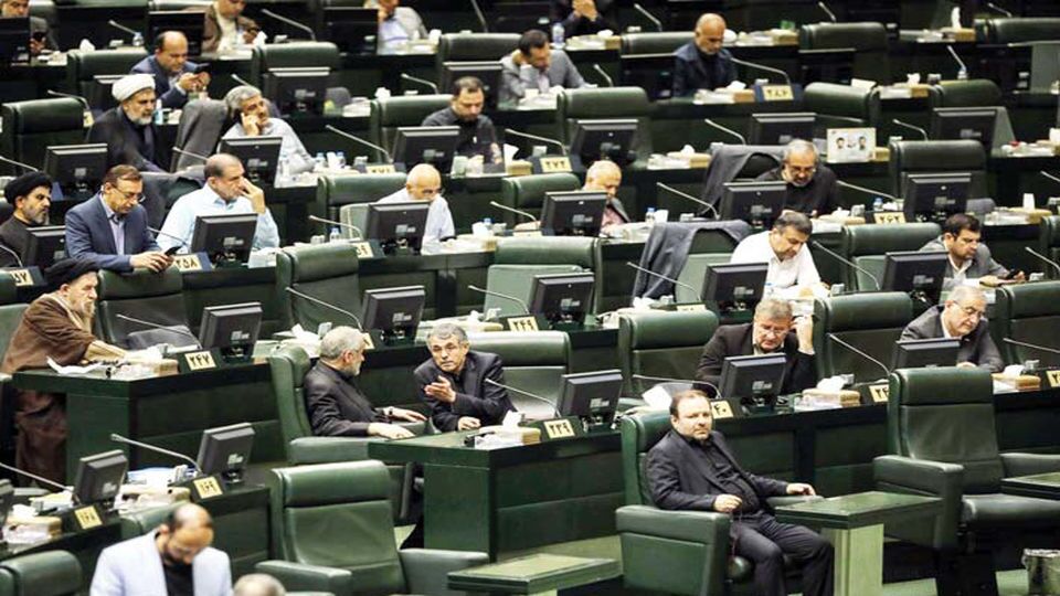 بلاتکلیفی مجلس بر سر تشکیل وزارت بازرگانی