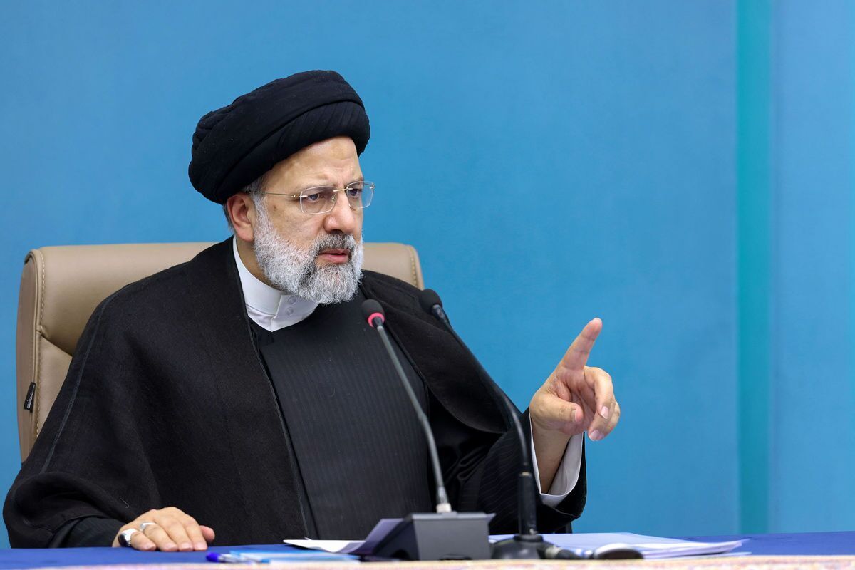 رئیسی: آزادسازی بخشی از منابع ارزی جلوهای از دستاوردهای دیپلماسی عزتمندانه در مقابل دیپلماسی ملتمسانه است / همه این منابع در راستای پشتیبانی از تولید هزینه میشود رئیسی: آزادسازی بخشی از منابع ارزی جلوهای از دستاوردهای دیپلماسی عزتمندانه در مقابل دیپلماسی ملتمسانه است / همه این منابع در راستای پشتیبانی از تولید هزینه میشود