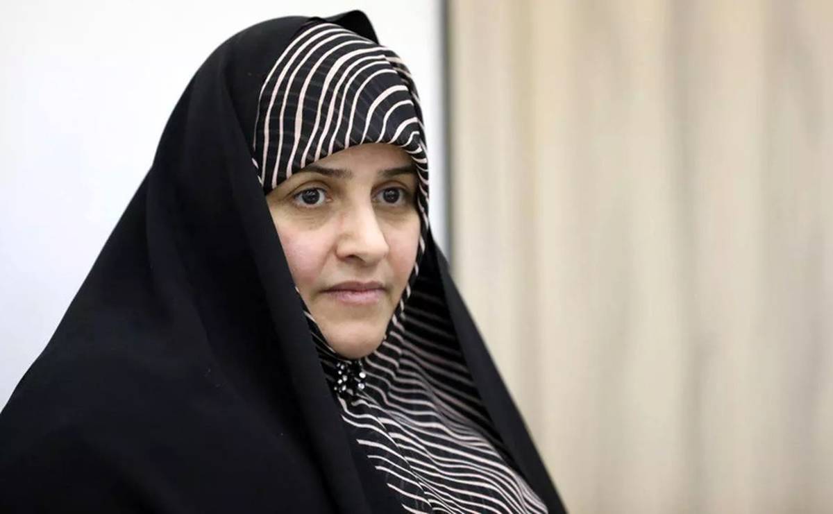 دخالت جمیله علمالهدی در امور دولت صحت دارد؟ | همسر رئیسی در نقش جدید دخالت جمیله علمالهدی در امور دولت صحت دارد؟ | همسر رئیسی در نقش جدید