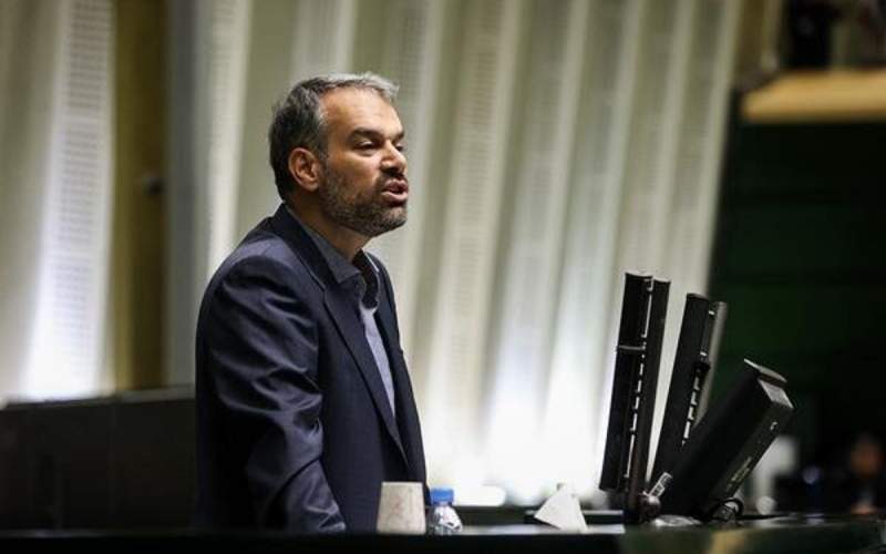 اگر بنزین را دست بزنیم تمام شئونات مردم به هم می ریزد اگر بنزین را دست بزنیم تمام شئونات مردم به هم می ریزد