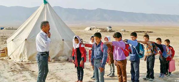 درِ این وزارتخانه را تخته کنید! درِ این وزارتخانه را تخته کنید!