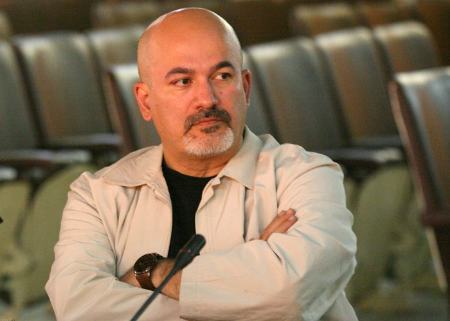 کارشناس محیط زیست: اگر روند فعلی ادامه پیدا کند، مردم اصفهان یا از آلودگی خفه میشوند یا از کمبود آب کارشناس محیط زیست: اگر روند فعلی ادامه پیدا کند، مردم اصفهان یا از آلودگی خفه میشوند یا از کمبود آب