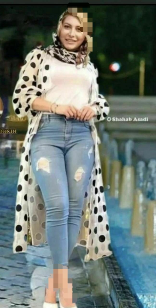 تیپ ناجور فریبا نادری با مانتوی جلو باز + عکس تیپ ناجور فریبا نادری با مانتوی جلو باز + عکس