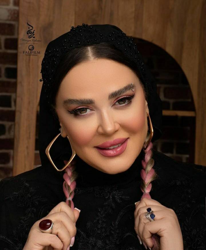 میکاپ جنجالی بهاره رهنما با تم صورتی+عکس