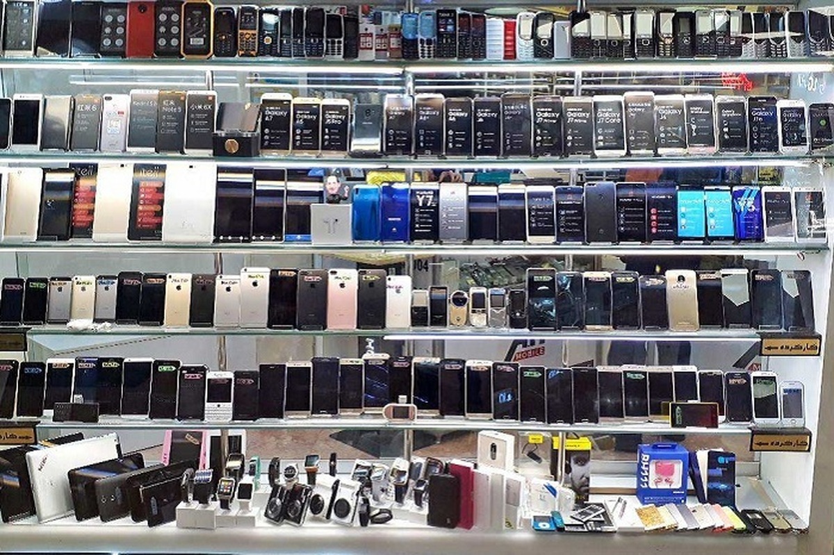 قیمت گوشیهای سامسونگ، شیائومی و آیفون امروز پنجشنبه ۲۷ مهر ۱۴۰۲ قیمت گوشیهای سامسونگ، شیائومی و آیفون امروز پنجشنبه ۲۷ مهر ۱۴۰۲