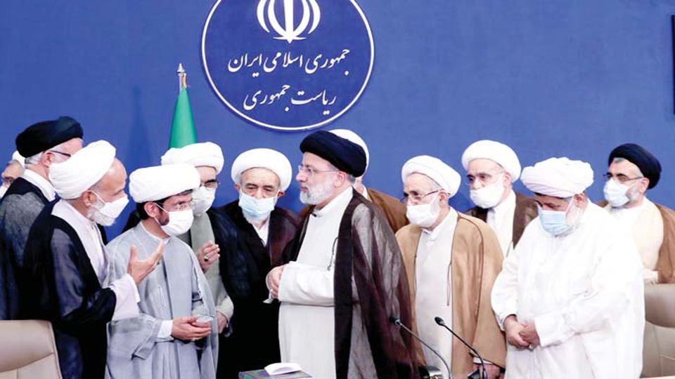 رئیسی تاوان اختلاف پایداری و شانا را خواهد داد؟ رئیسی تاوان اختلاف پایداری و شانا را خواهد داد؟