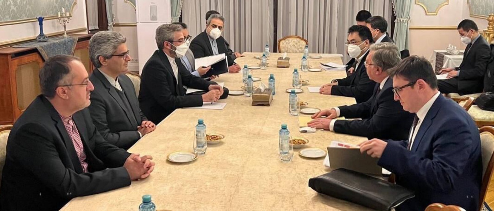 سایه تایید و تکذیب برسر مذاکرات ایران و آمریکا