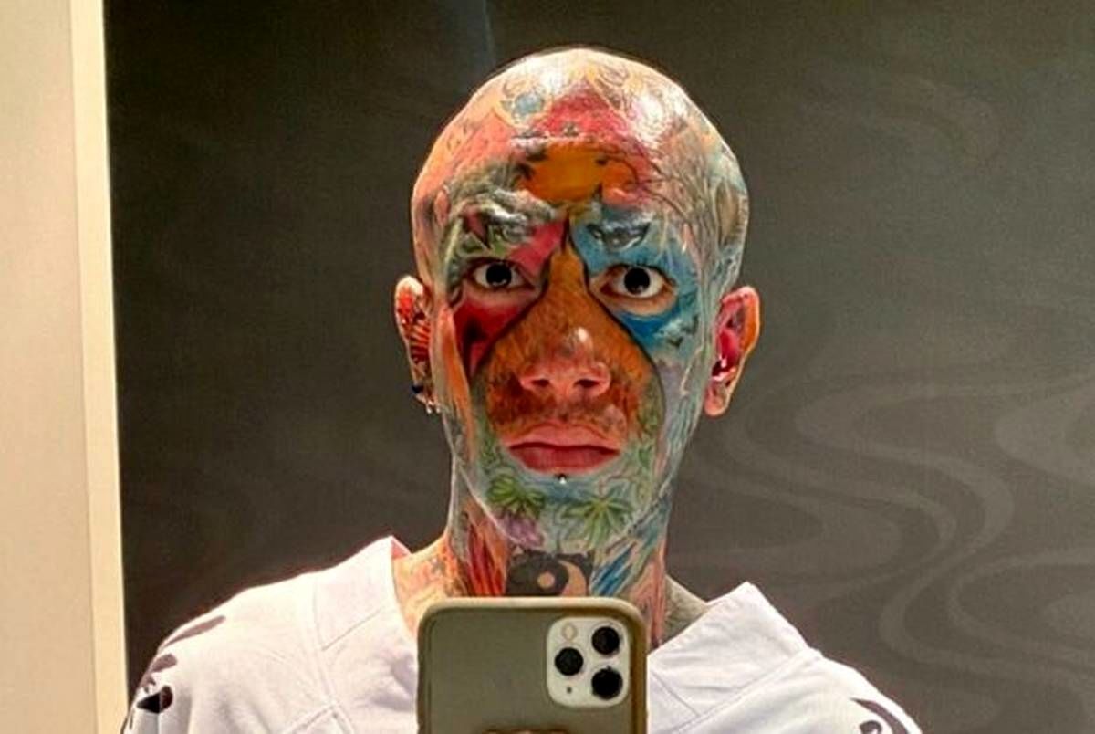 چرا رفتارهای غیرعقلانی امیر تتلو طرفدار دارد؟