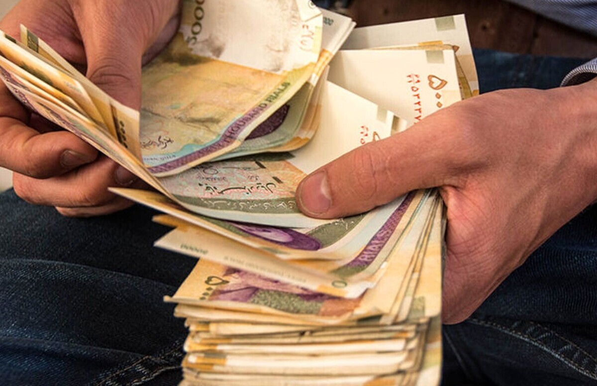 بودجه ۱۴۰۳ به سفره مردم وصل شده است/ ریشه تورم کسری بودجه بالای دولت است/ سالی سخت در انتظار مردم خواهد بود