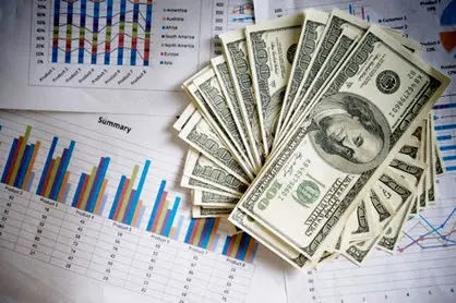 اختلاف قیمت دلار آزاد و نیمایی به ۶۰ درصد رسید!/ بانک مرکزی از تقابل با بورس دست برمیدارد؟ اختلاف قیمت دلار آزاد و نیمایی به ۶۰ درصد رسید!/ بانک مرکزی از تقابل با بورس دست برمیدارد؟