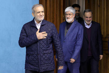 واکنش پزشکیان به ادعای شباهتش به احمدینژاد واکنش پزشکیان به ادعای شباهتش به احمدینژاد