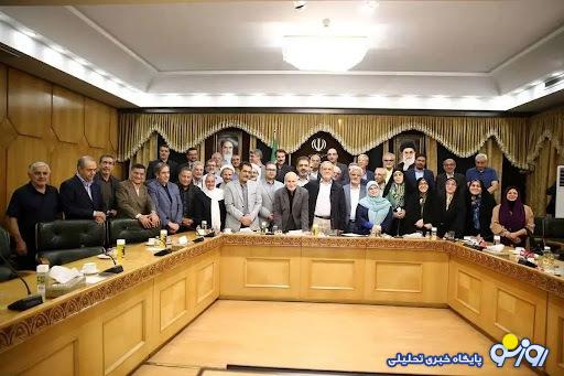 راهبرد عبور از بحران / پیشنهاد فعالان سیاسی اصلاحطلب به مسعود پزشکیان در پی فشارها و حملات اخیر به او راهبرد عبور از بحران / پیشنهاد فعالان سیاسی اصلاحطلب به مسعود پزشکیان در پی فشارها و حملات اخیر به او