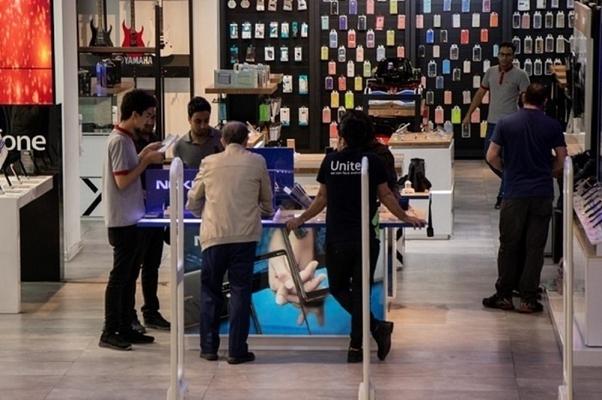 قیمت گوشی سامسونگ، شیائومی و آیفون ۱۹ اردیبهشت ۱۴۰۳؛ پرفروشترین گوشی بازار چند؟ قیمت گوشی سامسونگ، شیائومی و آیفون ۱۹ اردیبهشت ۱۴۰۳؛ پرفروشترین گوشی بازار چند؟