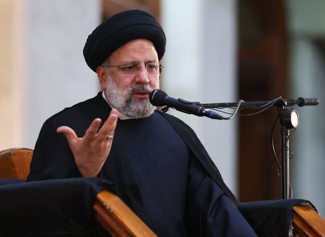 رئیسی: نظر من را درباره حجاب میپرسند؛ من که طلبه هستم ولی نظر اسلام درباره حجاب، وجوب را حکم میکند؛ ما هم موظف هستیم نظر اسلام را اجرا کنیم رئیسی: نظر من را درباره حجاب میپرسند؛ من که طلبه هستم ولی نظر اسلام درباره حجاب، وجوب را حکم میکند؛ ما هم موظف هستیم نظر اسلام را اجرا کنیم